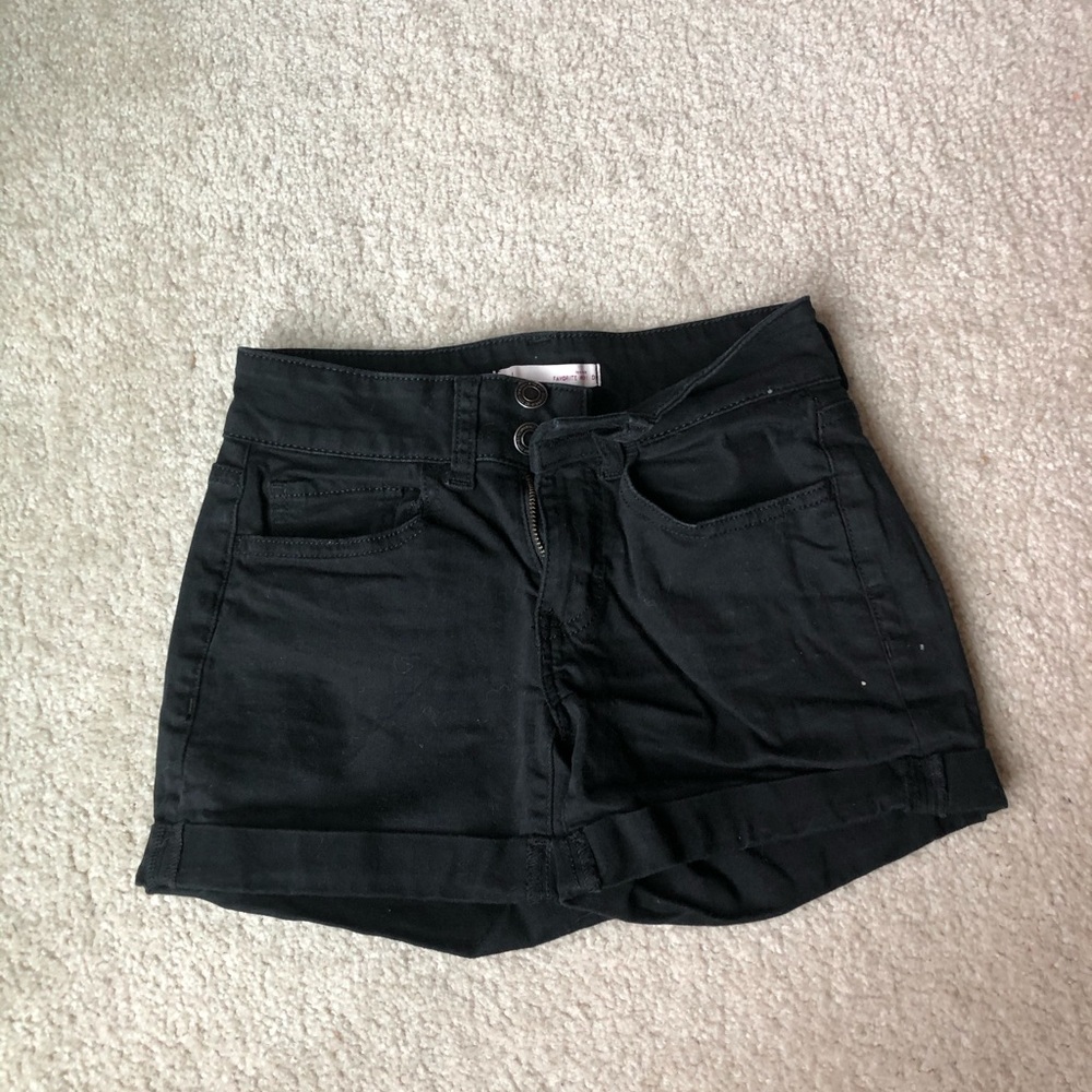 Low rise midi shorts